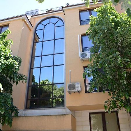 Vazov Residence , Two Bedroom Top Centre Apartment Várna Kültér fotó